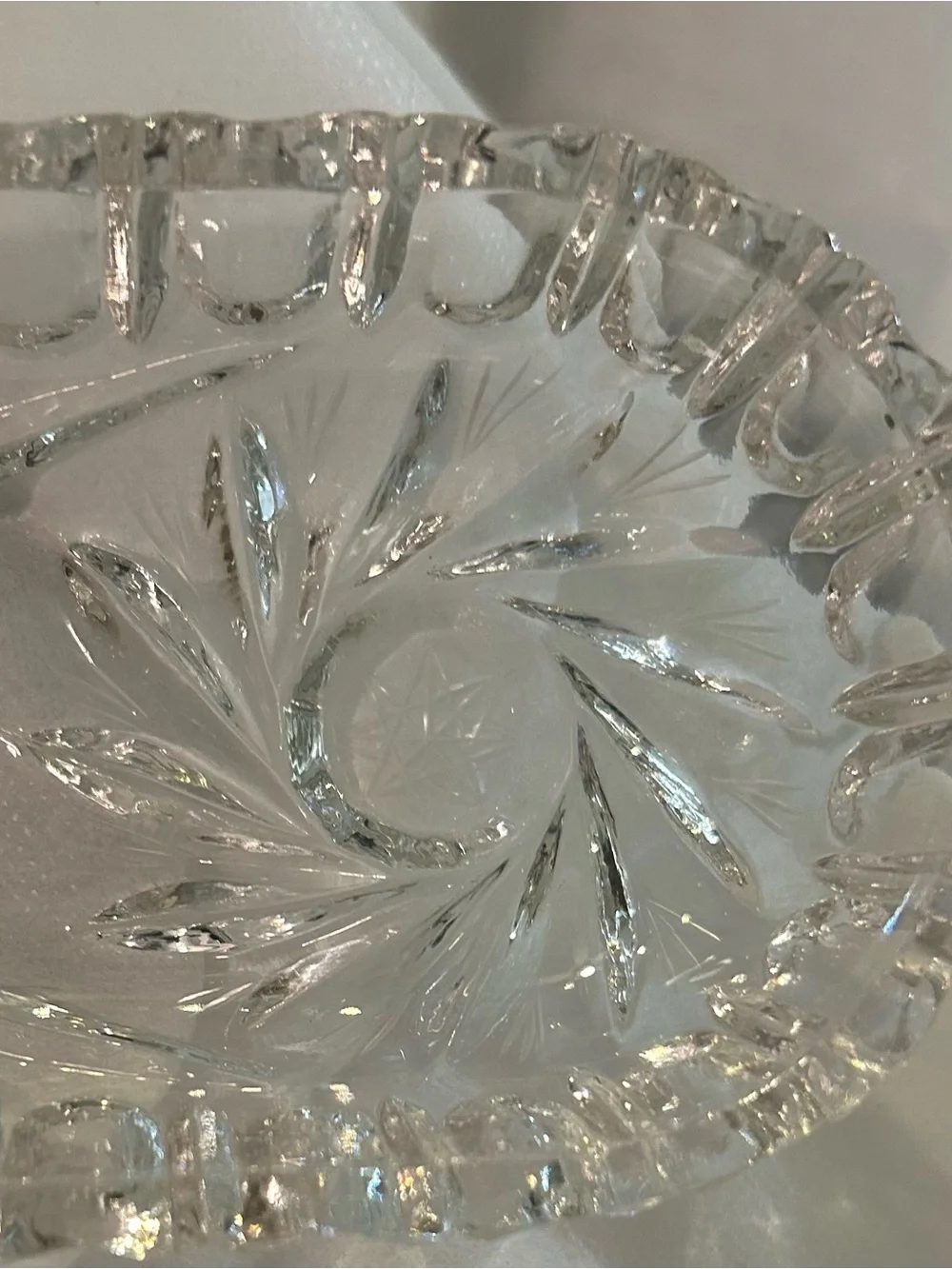 Vintage Starburst/Star of David Design Cut Clear Glass 9” Oblong Serving Dish